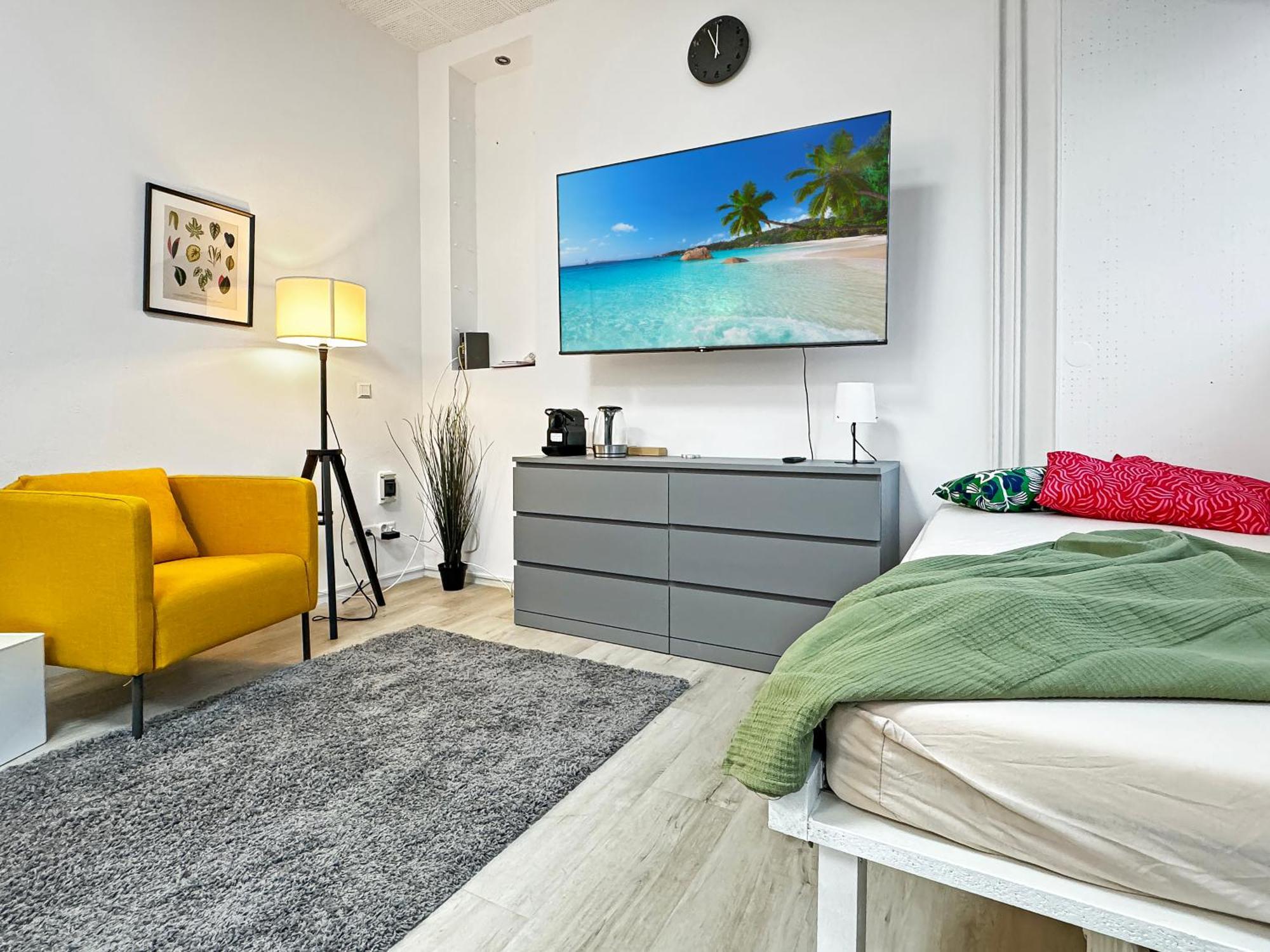 2 Zimmer Apartment Fuer 6 P, 15 Min Zum Flughafen Esslingen am Neckar Exterior photo